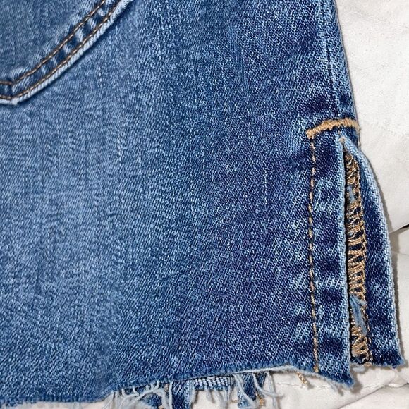 NWT 168.00 Joe's Jeans Shorts 4” Cut Off Shorts In Atwater - Picture 7 of 8